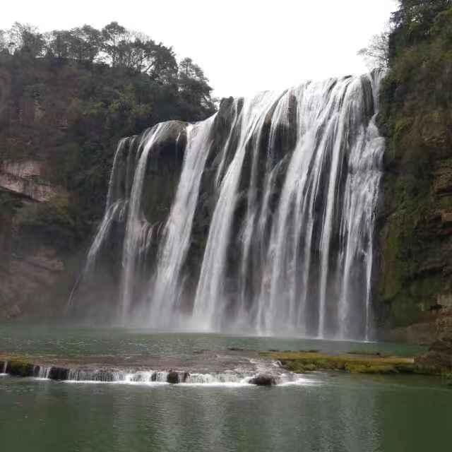 我在河南开一家湖南味的早餐十中晚餐的餐厅，想取一个洋气，好记，亲切，有数字，又大气的名字，麻烦大家
